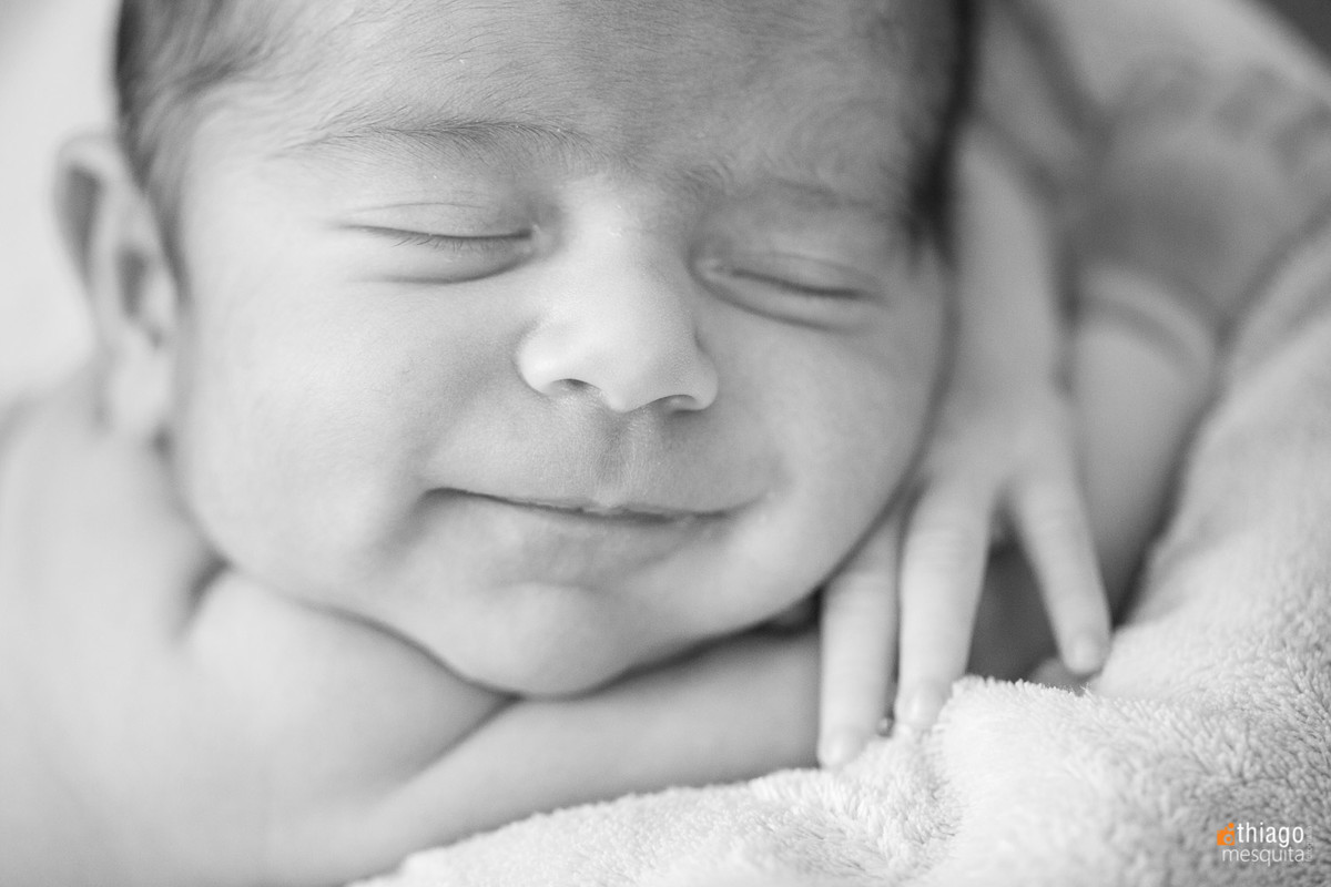 newborn, bebê sorrindo, fotos de recém-nascido em uberlândia