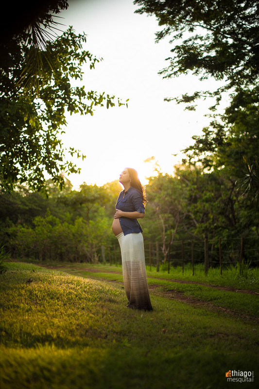 sessão de gestante na natureza. Adriana Mesquita