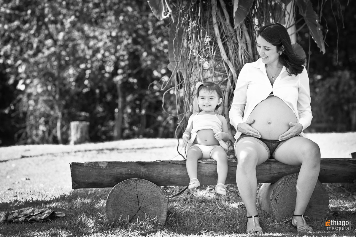 Mãe e filho no parque