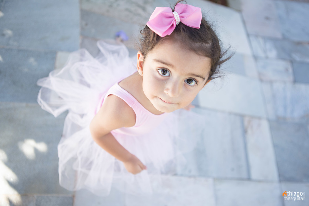 Menina bailarina. Adriana Mesquita. Thiago Mesquita