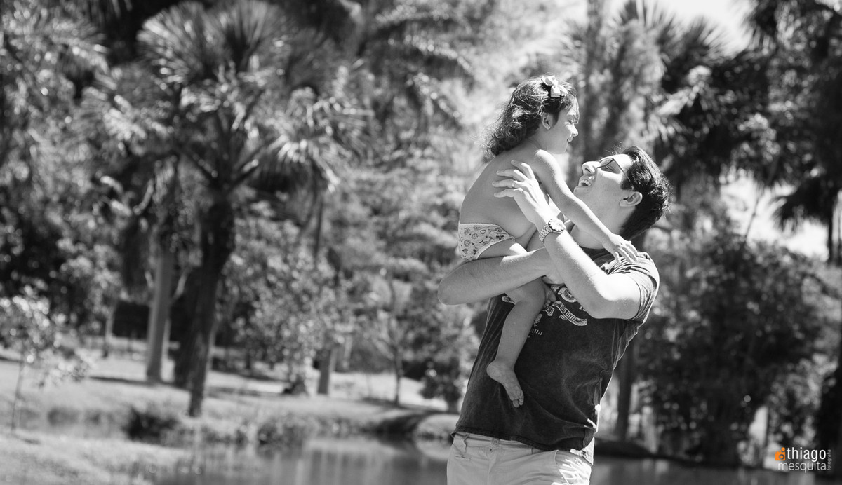 Brincando com papai. Adriana Mesquita. Thiago Mesquita