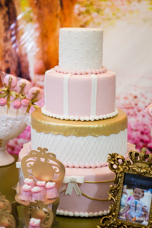 Bolo de aniversario para menina