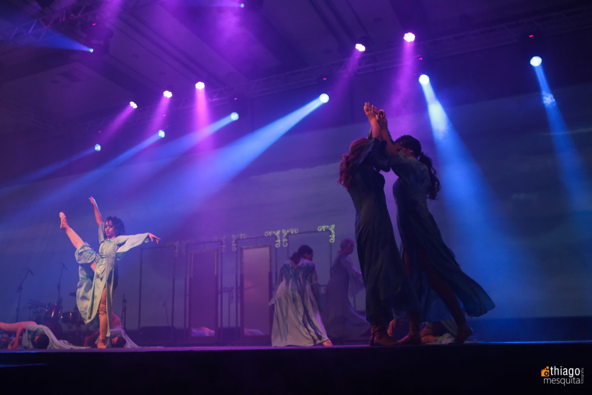 dança e teatro mulheres águias 2016