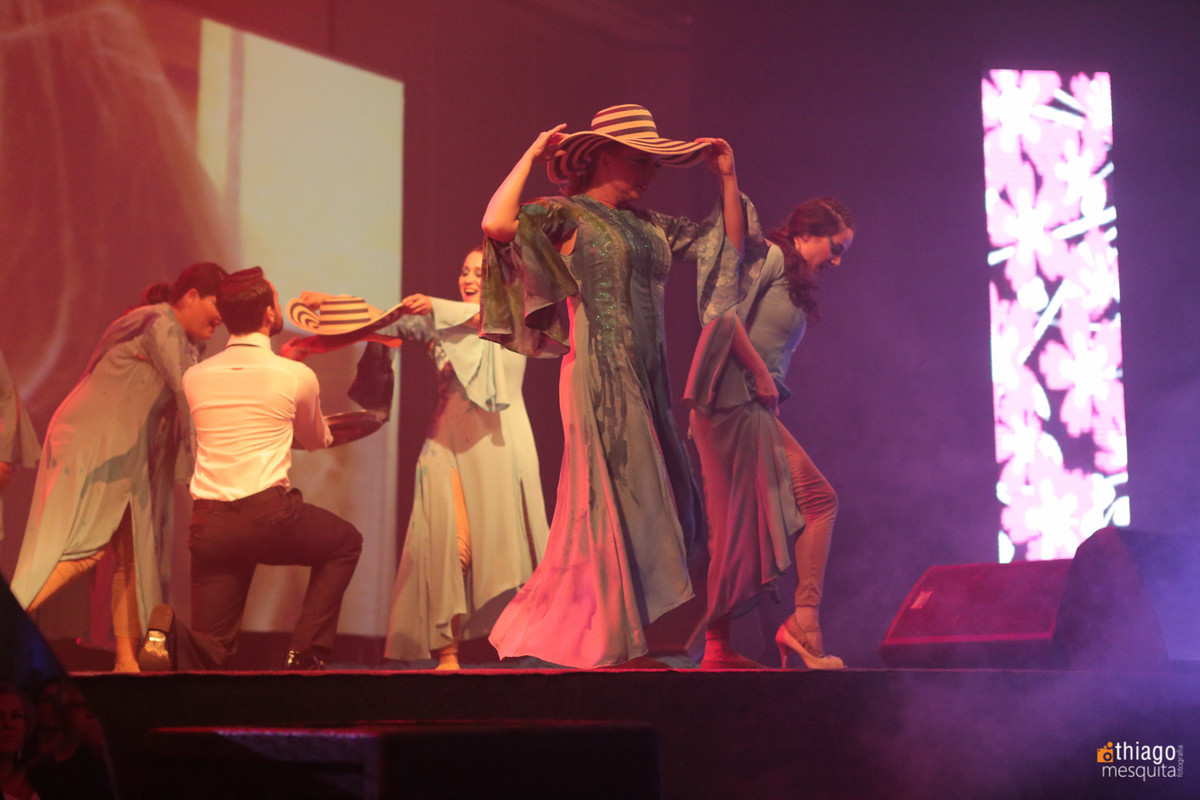 dança e teatro mulheres águias 2016
