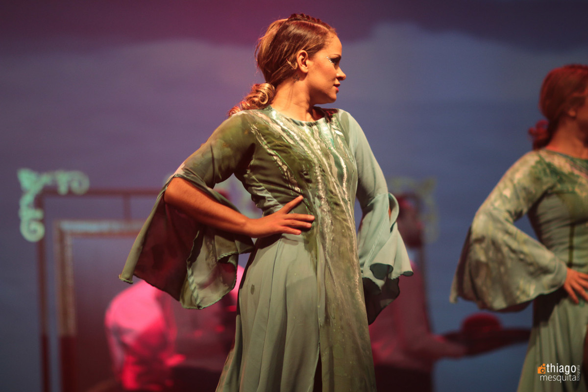 dança e teatro mulheres águias 2016