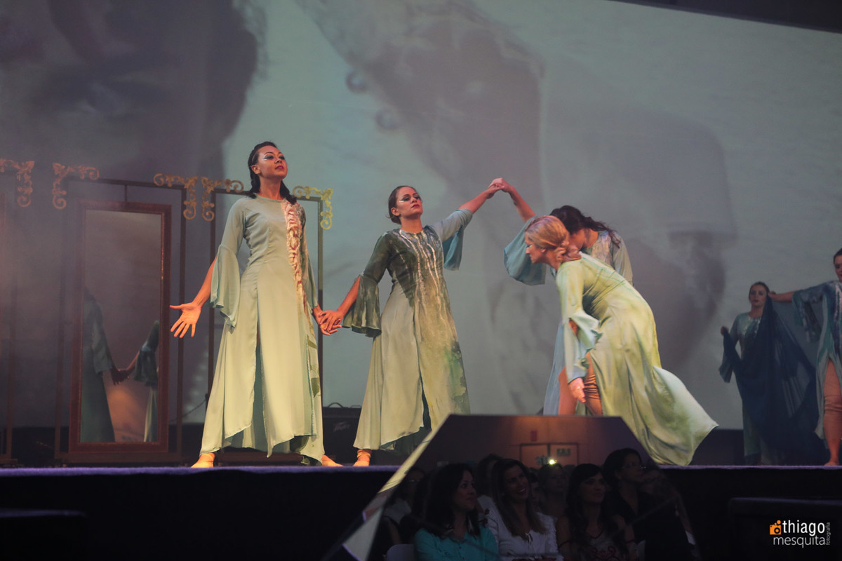 dança e teatro mulheres águias 2016