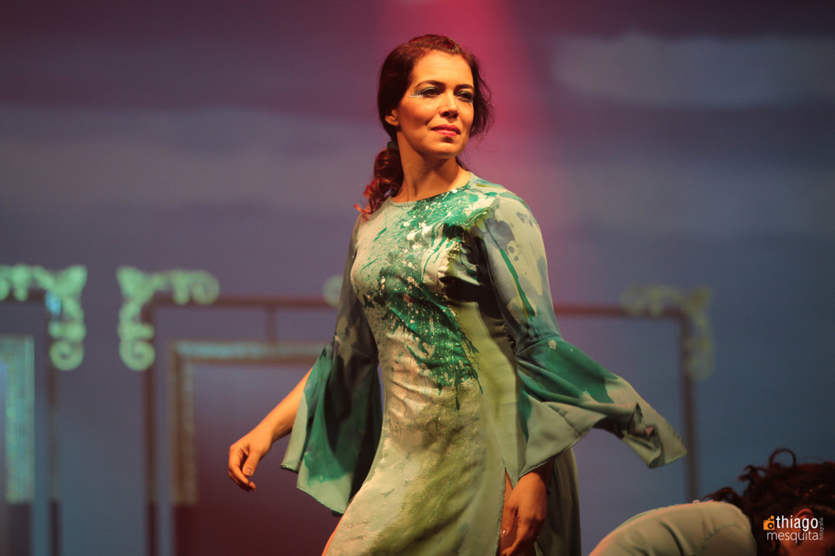 Daniela dança e teatro mulheres águias 2016