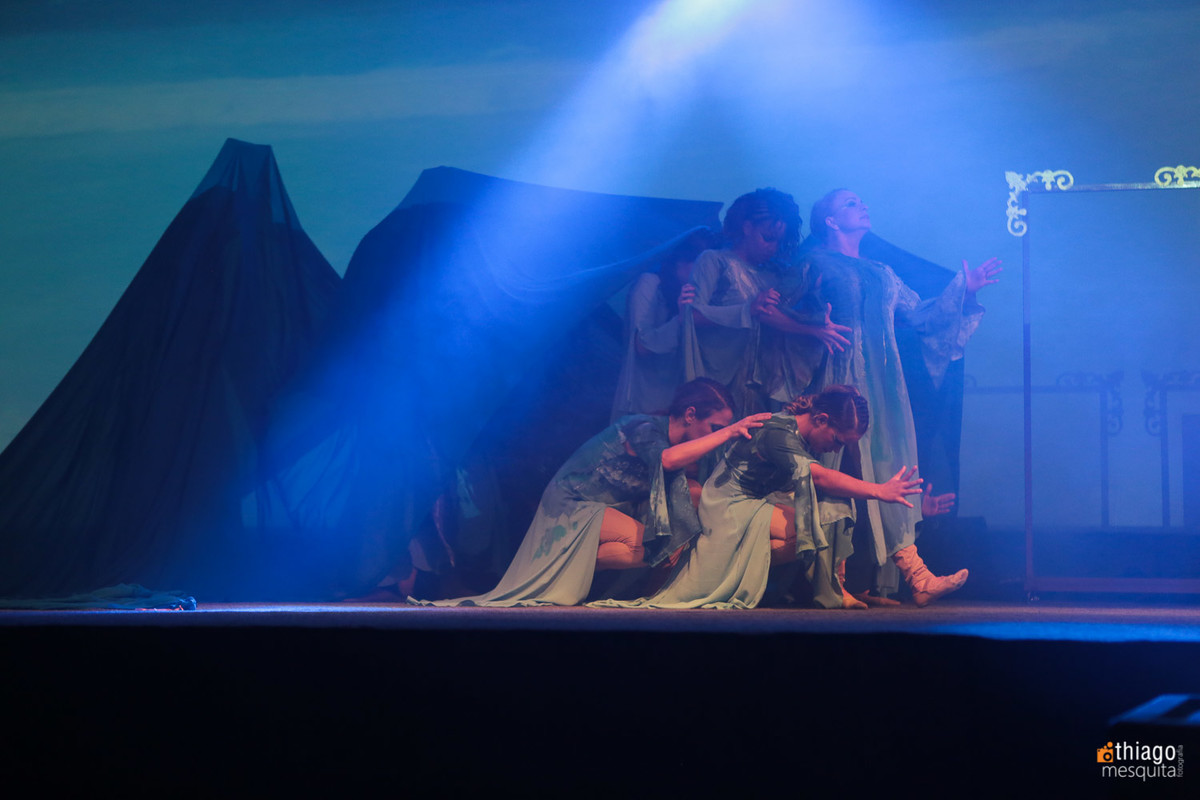 dança e teatro mulheres águias 2016