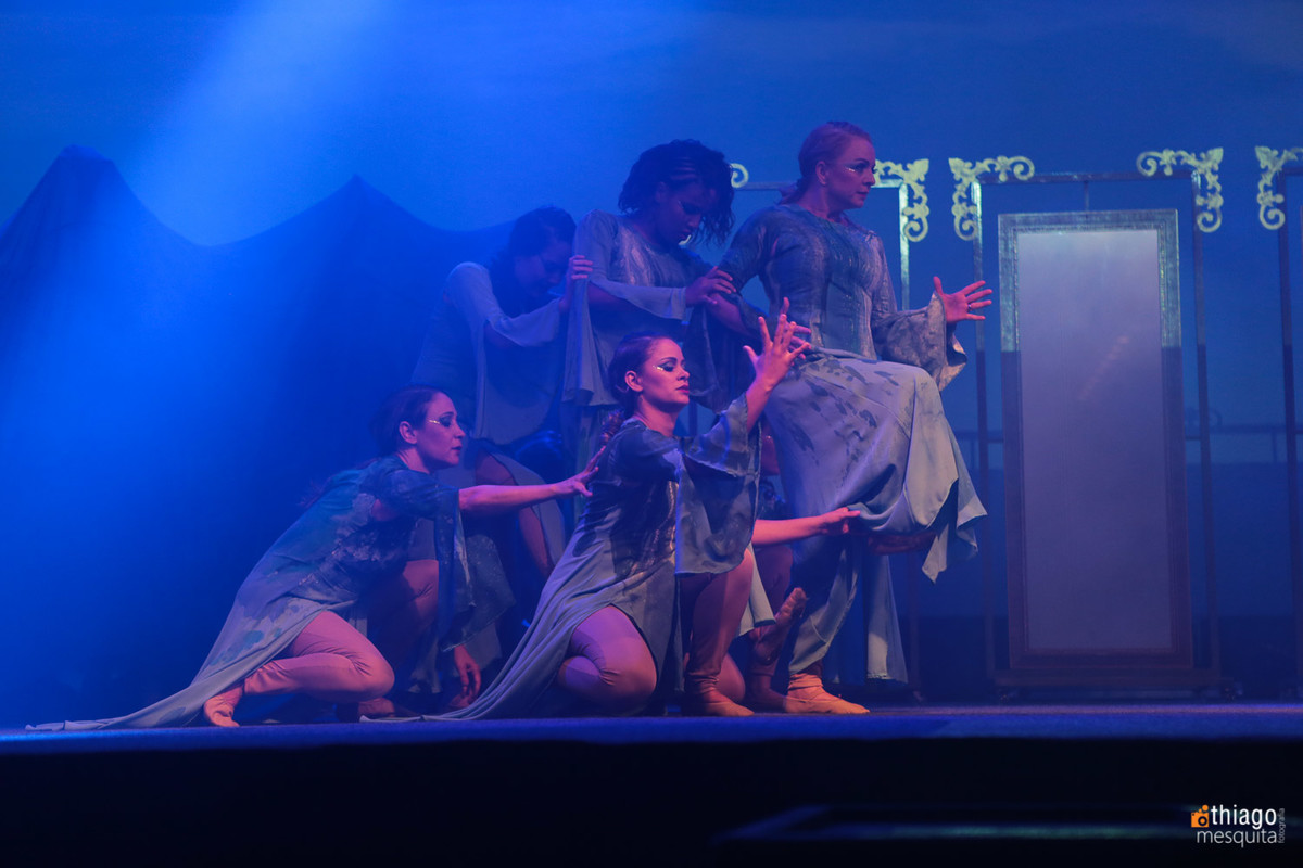 dança e teatro mulheres águias 2016
