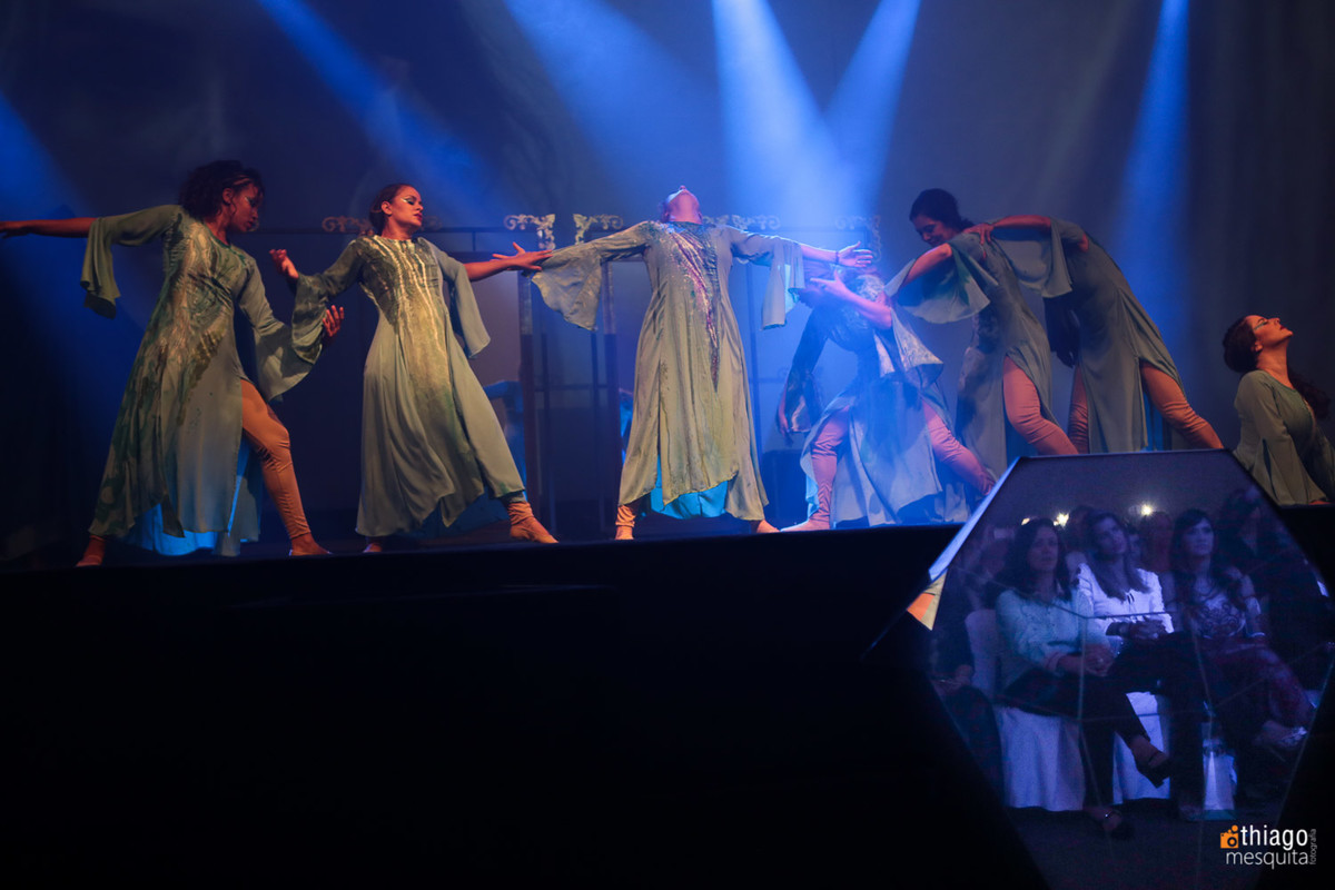 dança e teatro mulheres águias 2016