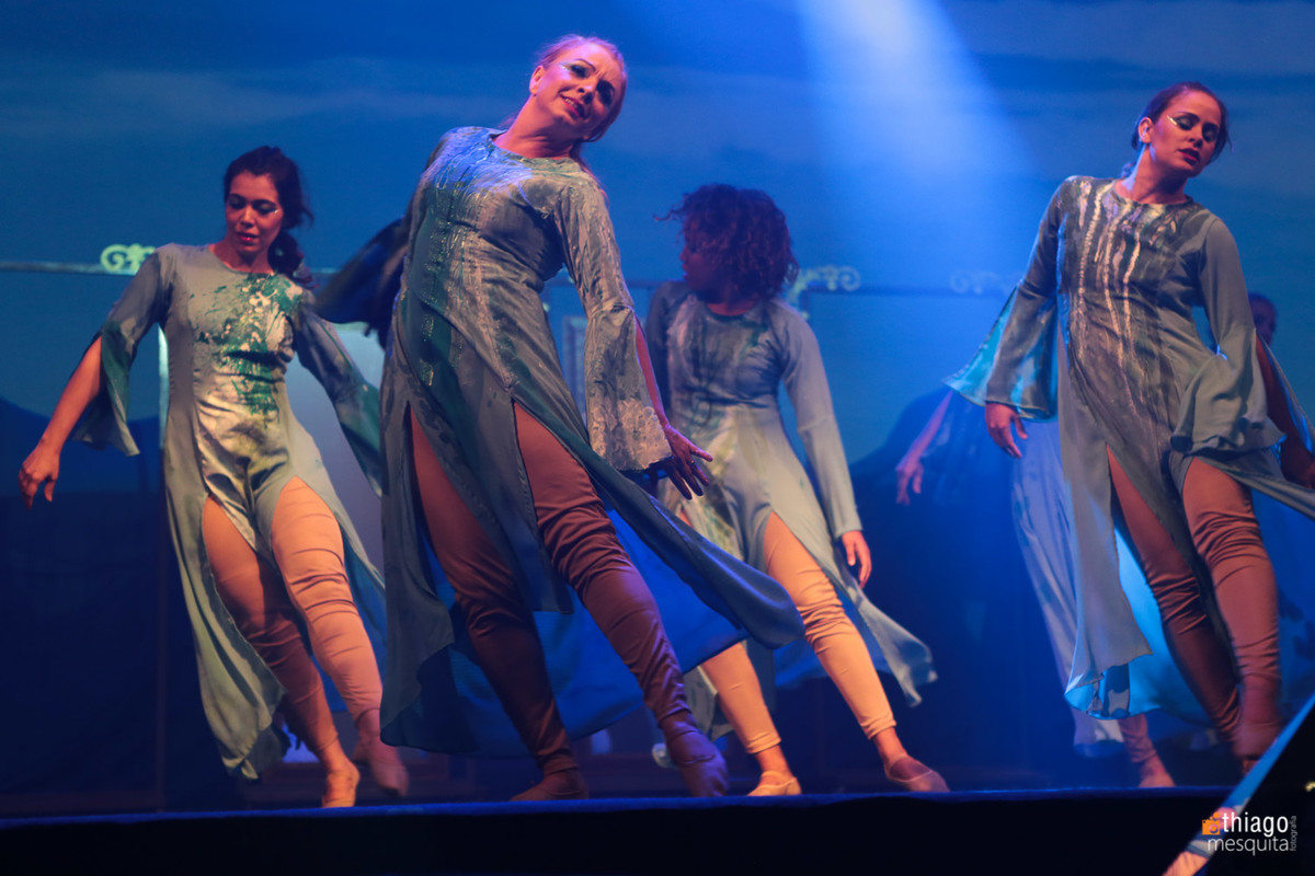 dança e teatro mulheres águias 2016