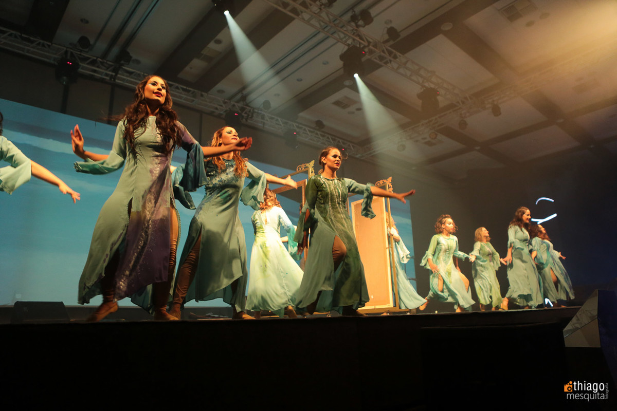 dança e teatro mulheres águias 2016