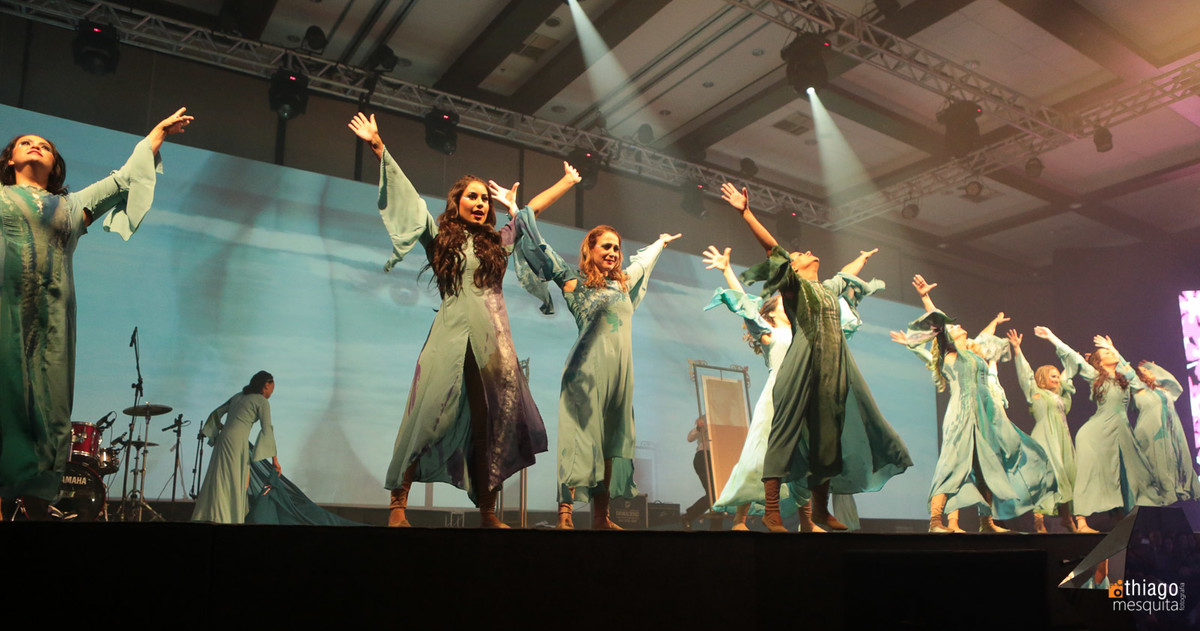 dança e teatro mulheres águias 2016