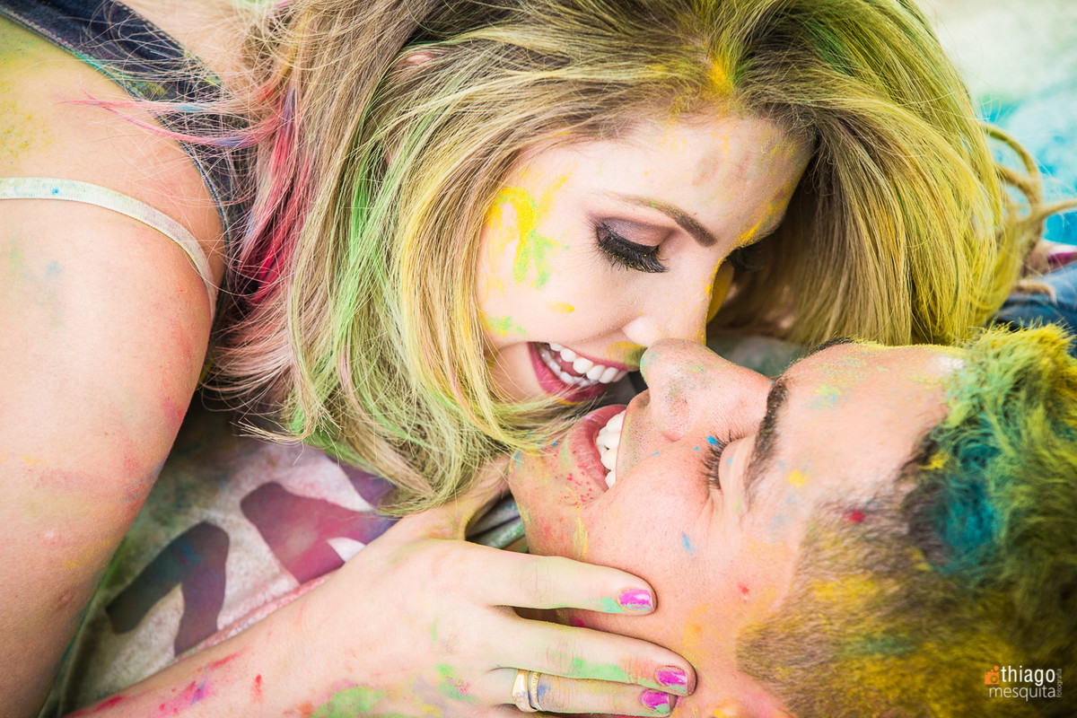 sessão de fotos com tinta em pó - sessão cheia de cores