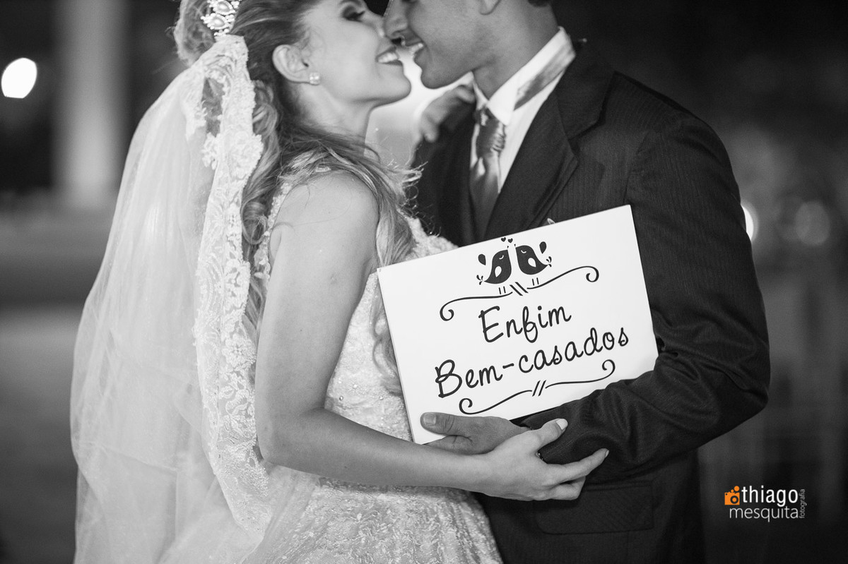 enfim bem-casados placas para casamento. Thiago Mesquita. Uberlândia