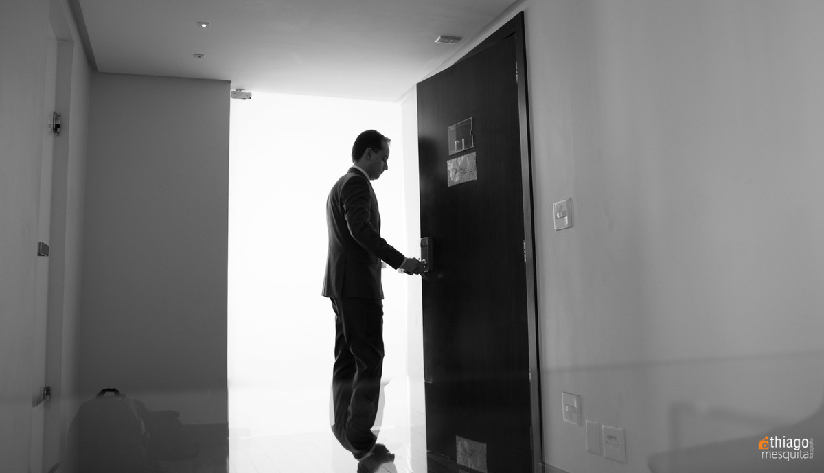 abrindo a porta