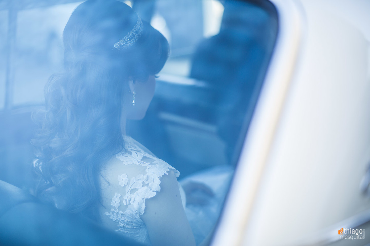 noiva no carro