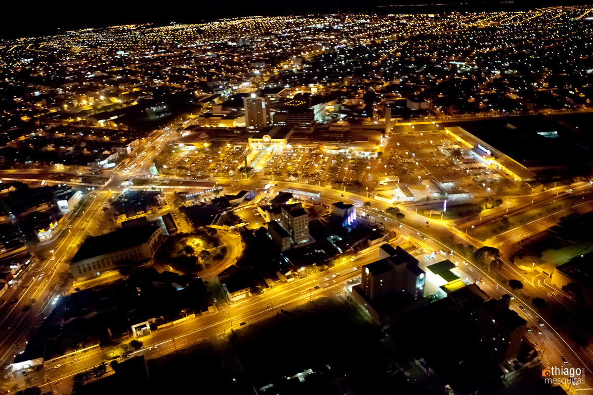 foto aérea de uberlândia por Thiago Mesquita