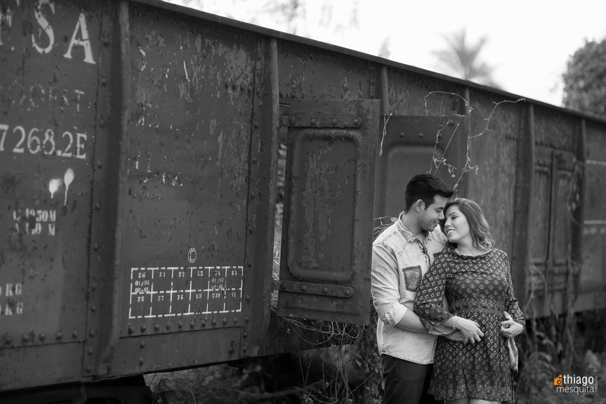 prewedding pre casamento em araguari - thiago mesquita fotografia - trilhos ferrovia trem de ferro