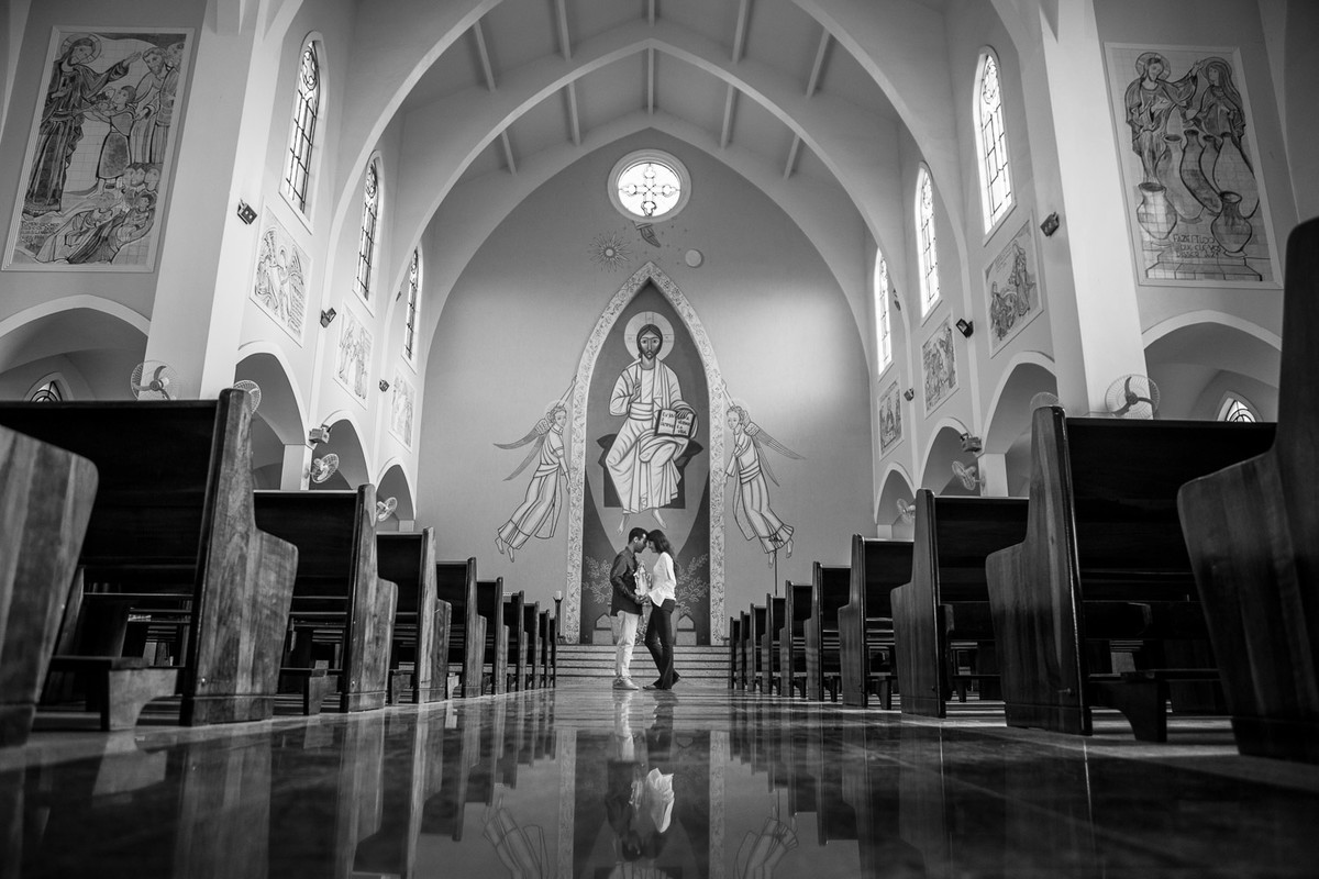 pre casamento em passos igreja matriz monica e hiran