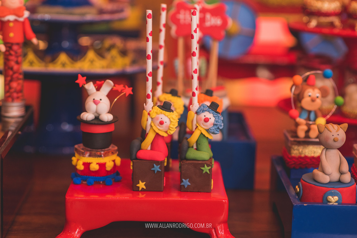 Chocolates personalizados em Aracaju lepetit tema circo