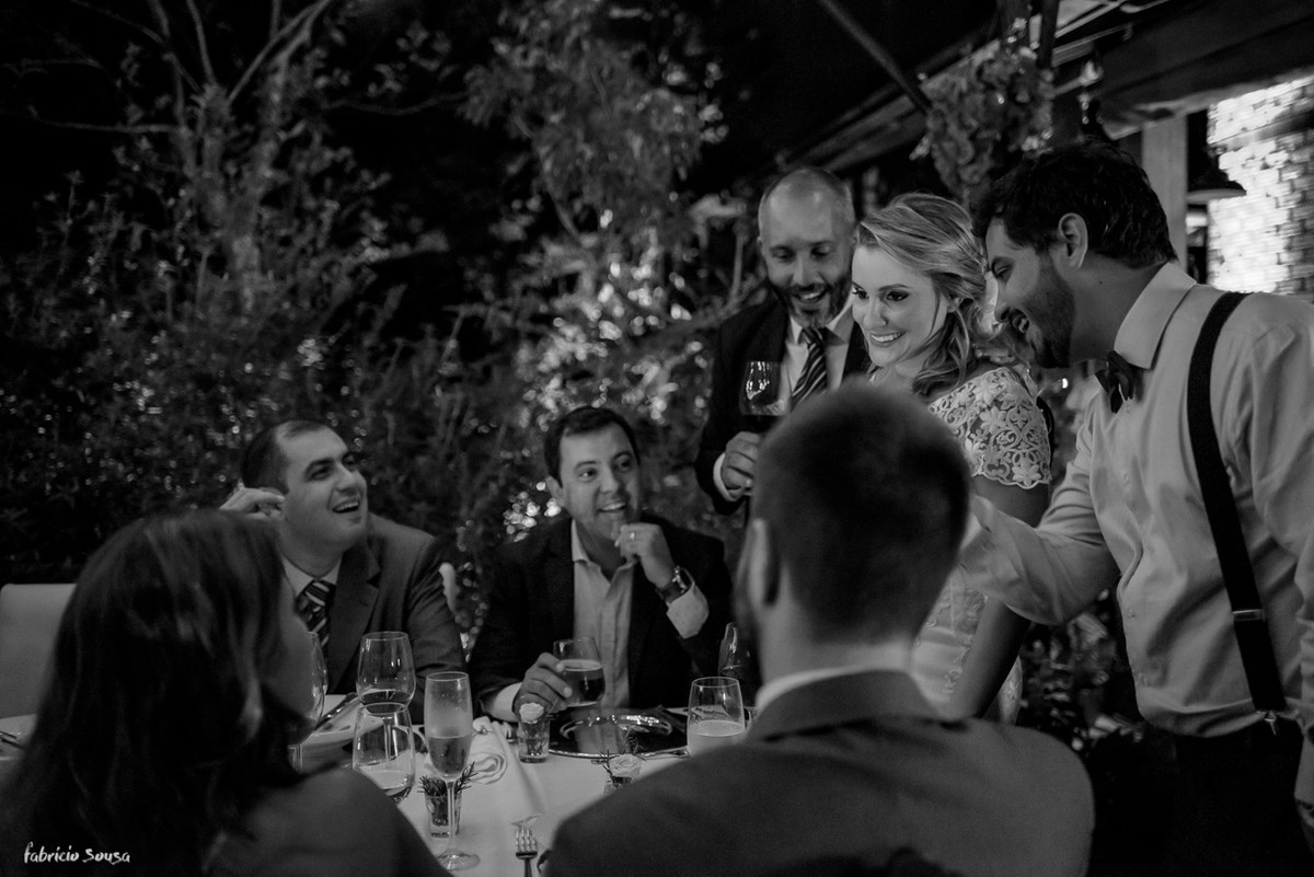 muita descontração no mini-wedding na praia