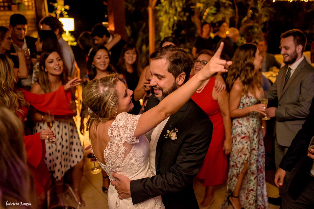 muita animação no mini-wedding de Maria Cecília Ciça e Enio Vieira Júnior