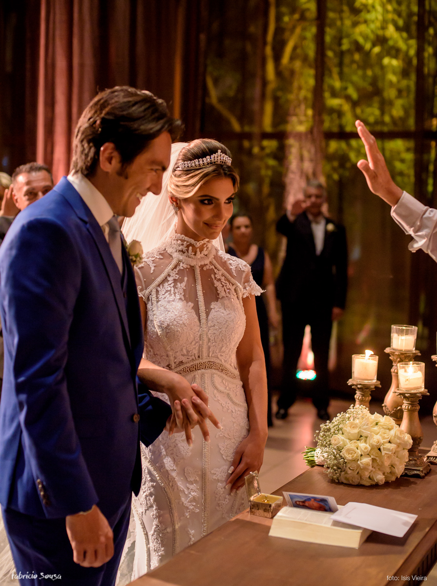 a benção do padre Anchieta na cerimonia de casamento no Estação das Docas