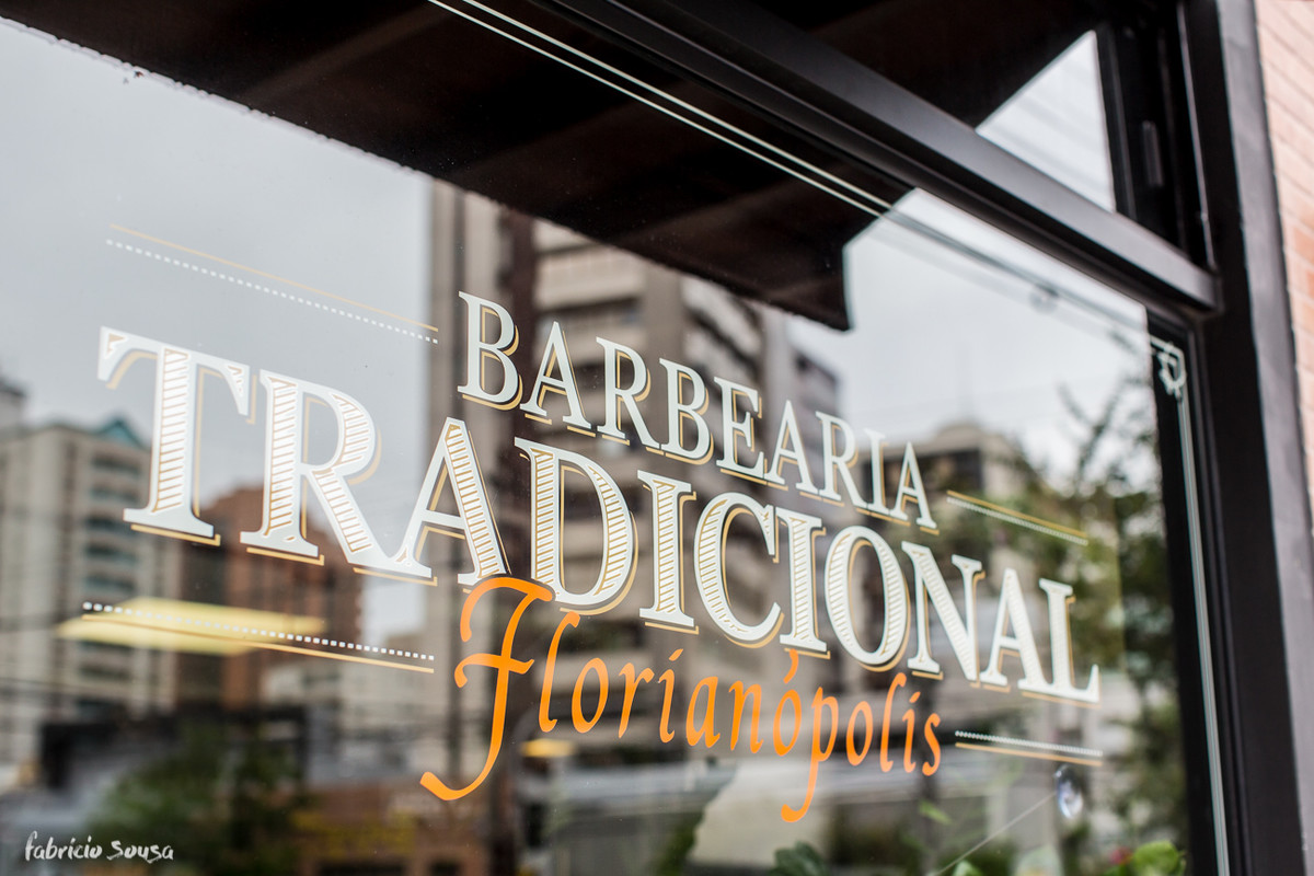 dia do noivo na barbearia tradicional