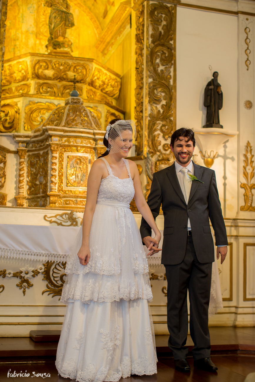 retrato dos noivos no altar