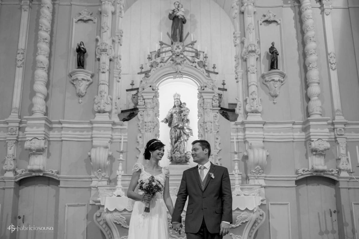 retrato do casal no altar