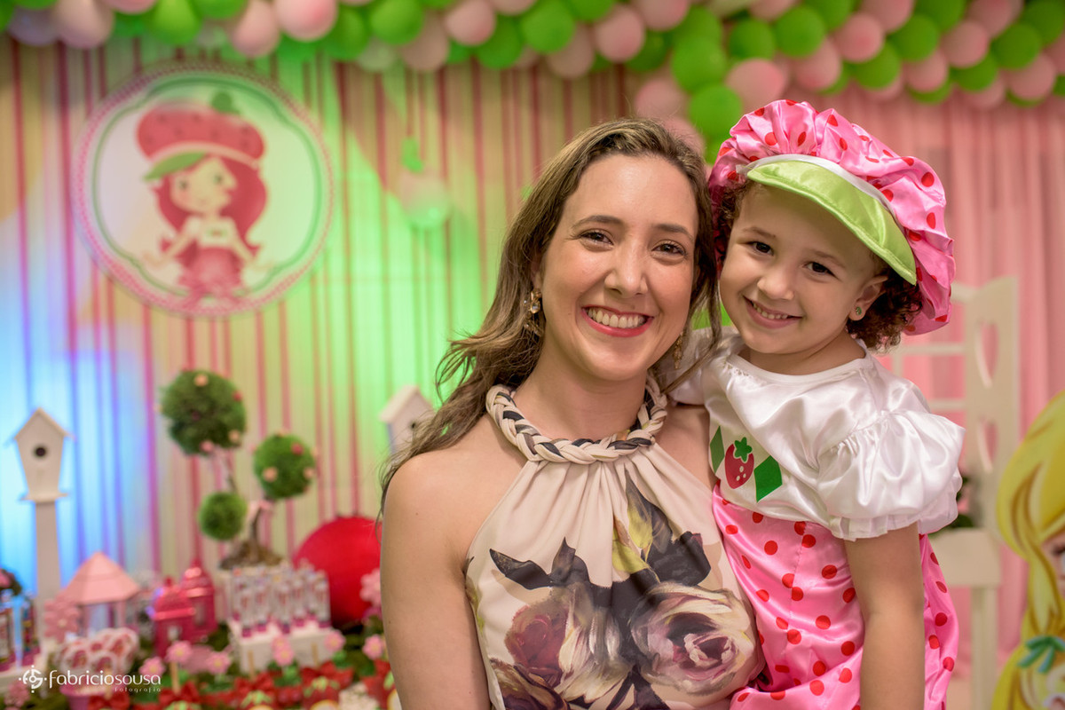 Posando para foto Tetê e Maria Sofia