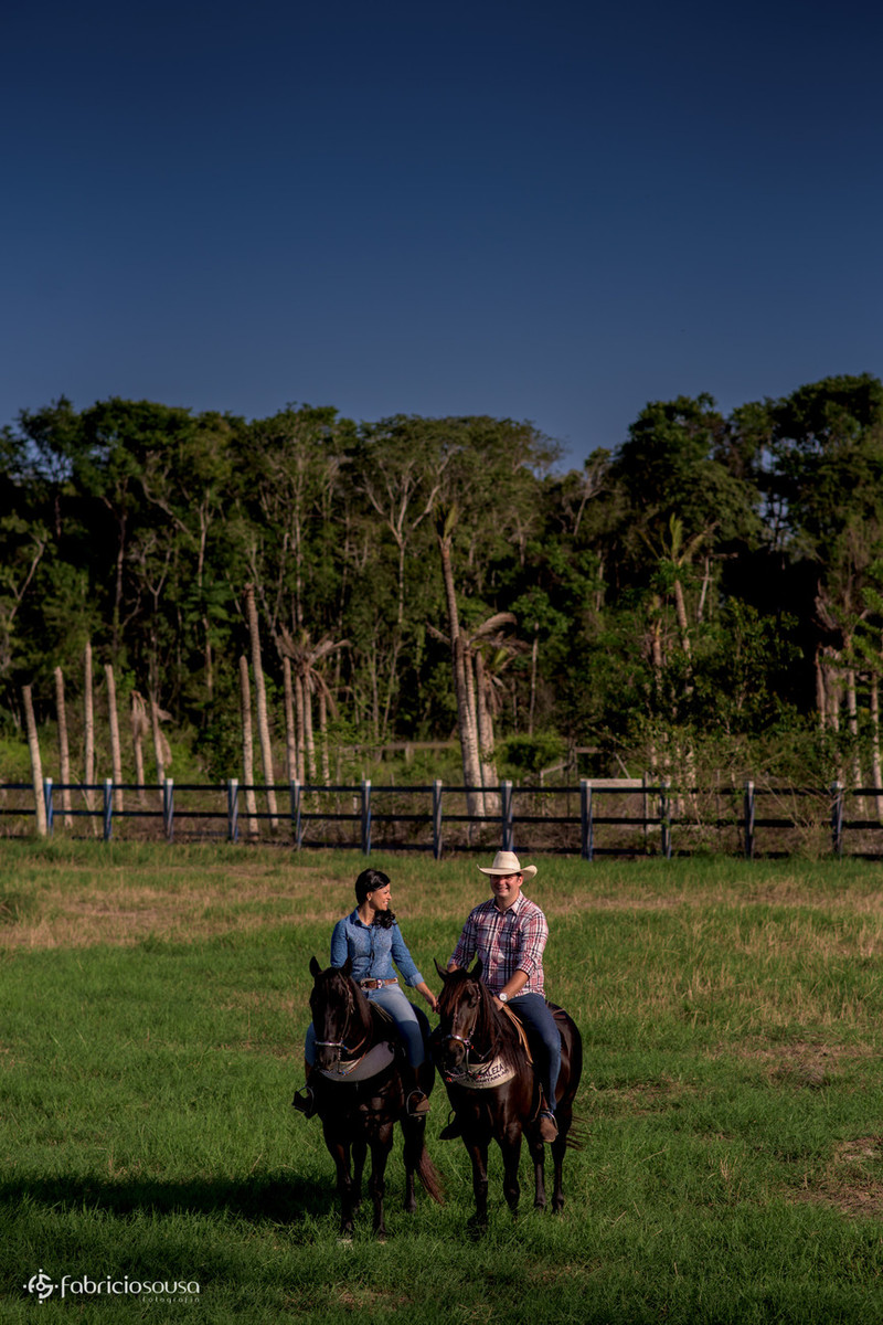 ensaio pre-wedding em cima do cavalo