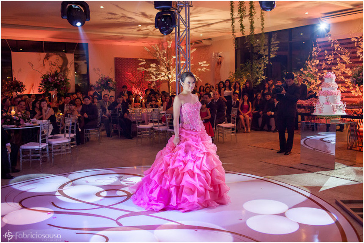 Debutante no centro das atenções