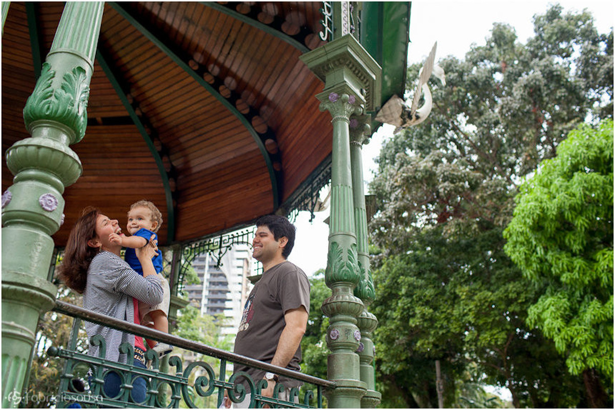 Família na praça Batista em Belém