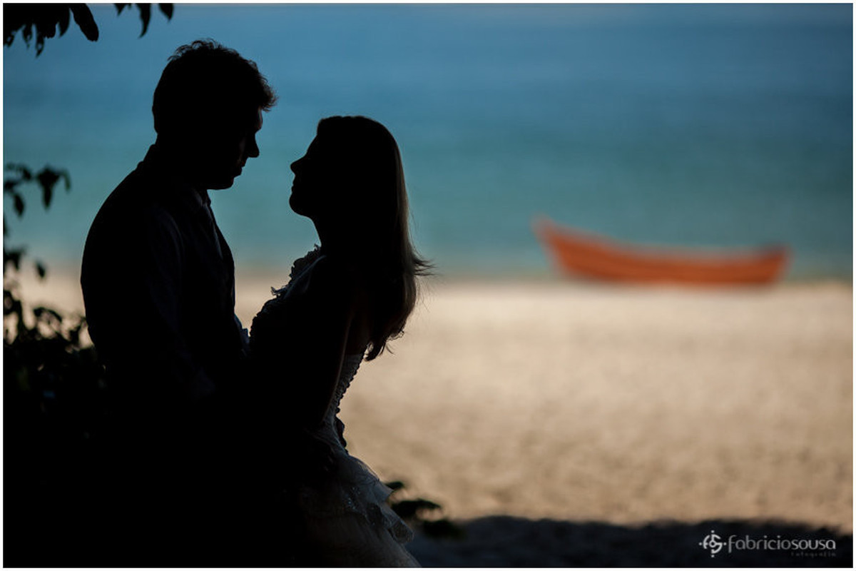 silhueta do casal na ilha do campeche