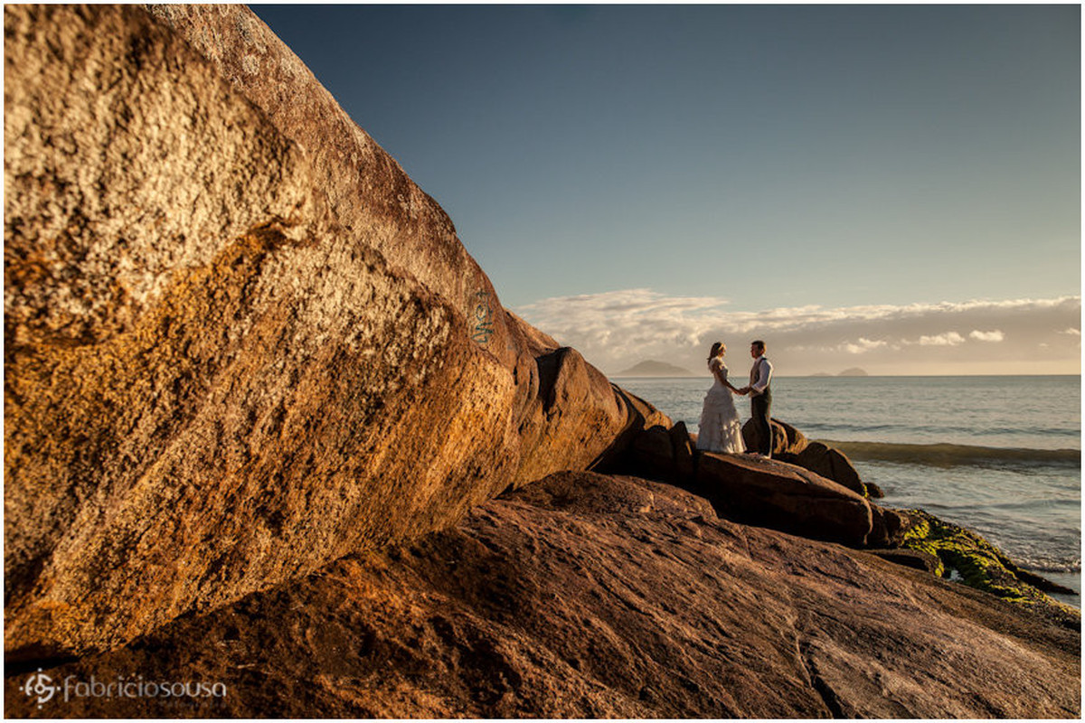 trash the dress noivos nas pedras