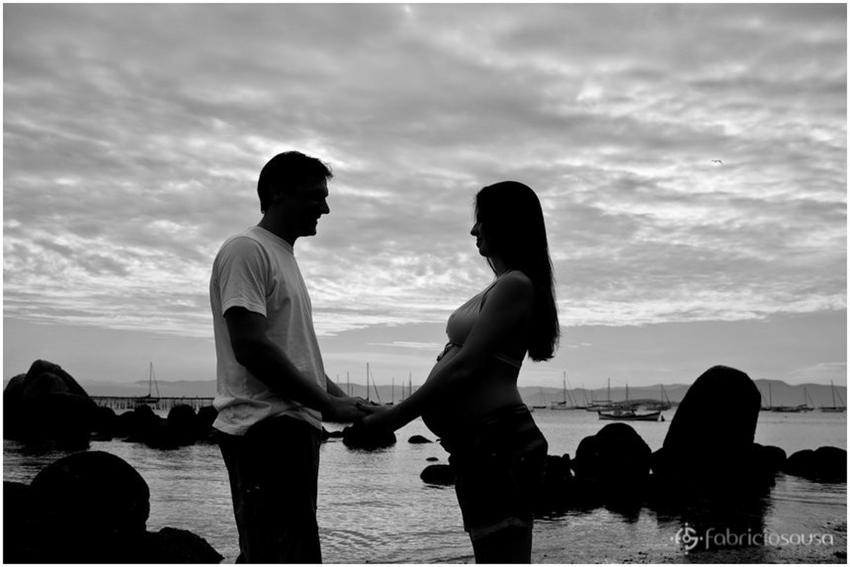 silhueta do casal gestante Marcela