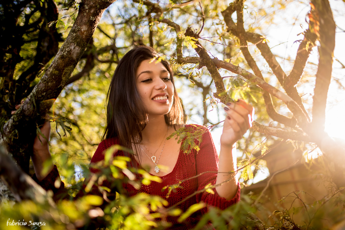 Amelie adora explorar seu jardim de inverno