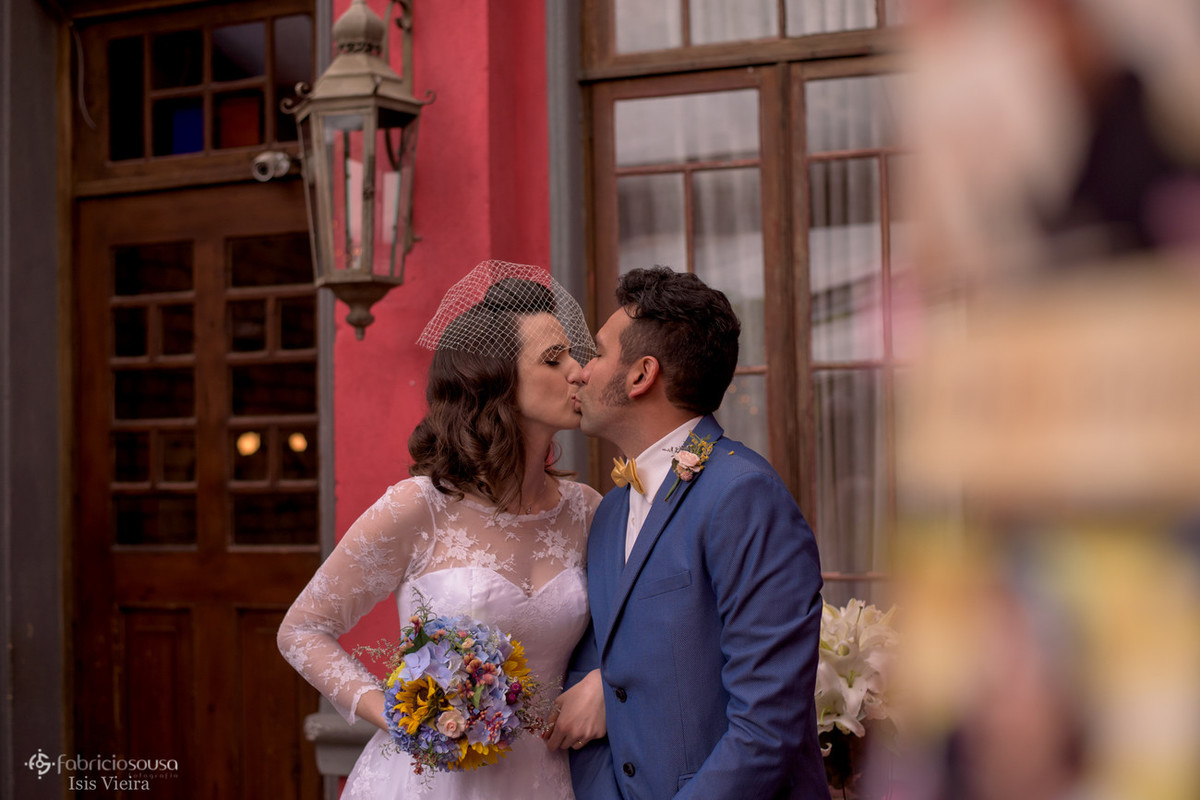 o primeiro beijo do casal