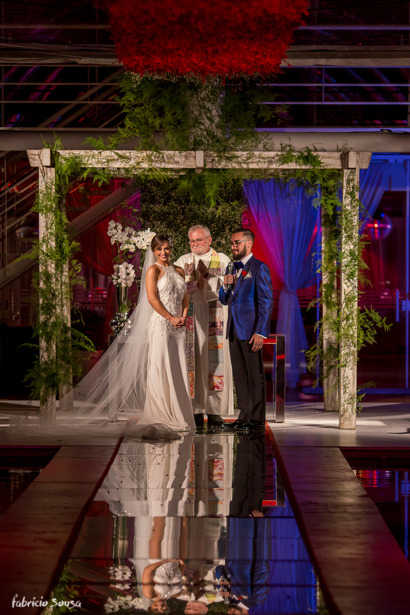 cerimônia de casamento no hotel parador do estaleiro com Padre Prim