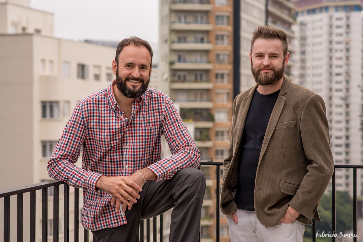 dupla de sócios no espaço maria Paula