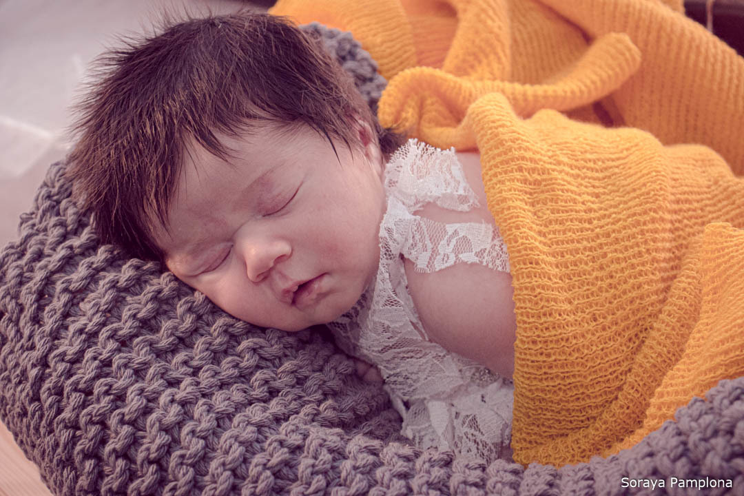 Soraya Pamplona Fotografia - Fotografia Afetiva - Fotografia Newborn  Menina Larissa 04