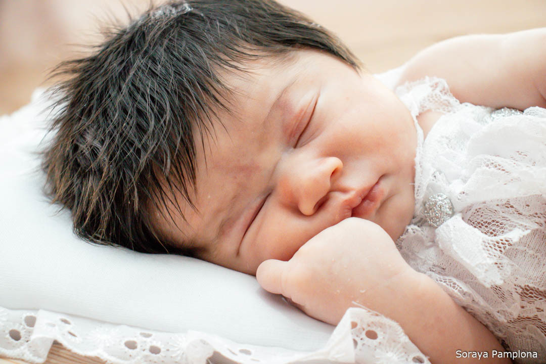Soraya Pamplona Fotografia - Fotografia Afetiva - Fotografia Newborn  Menina Larissa 10