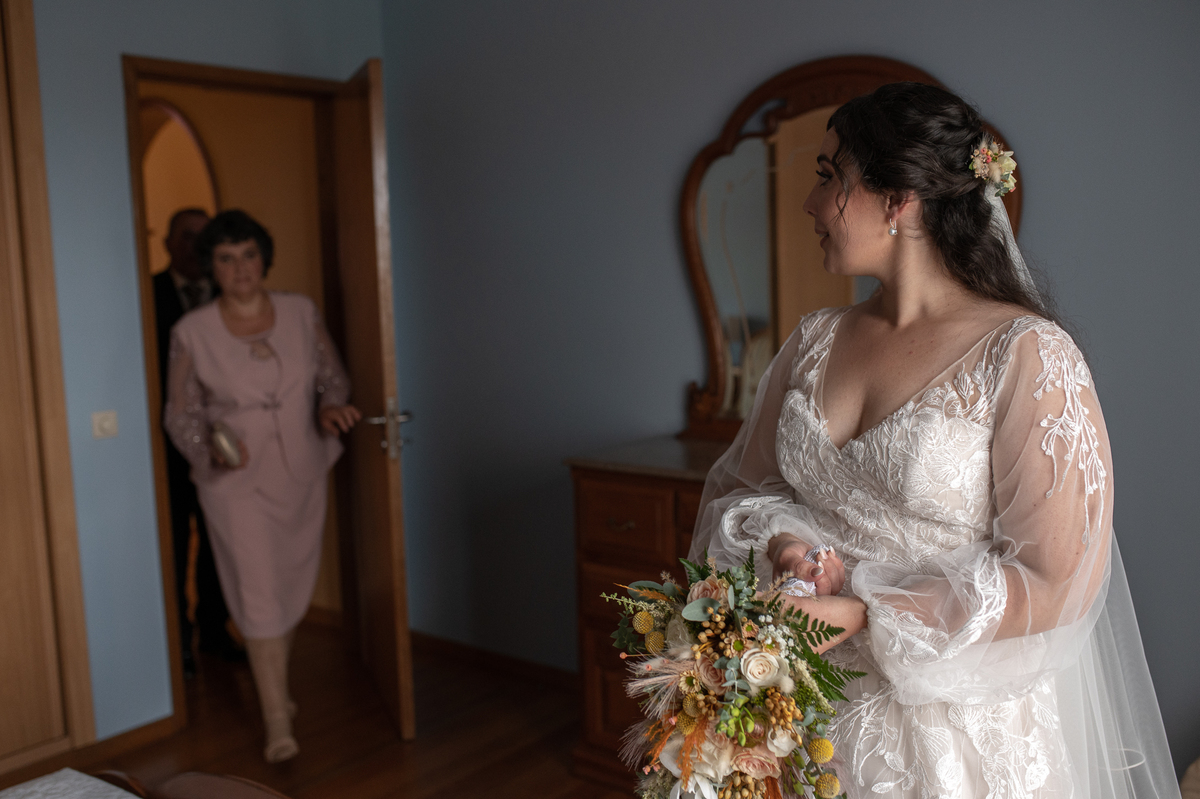 pais entrar no quarto da noiva 