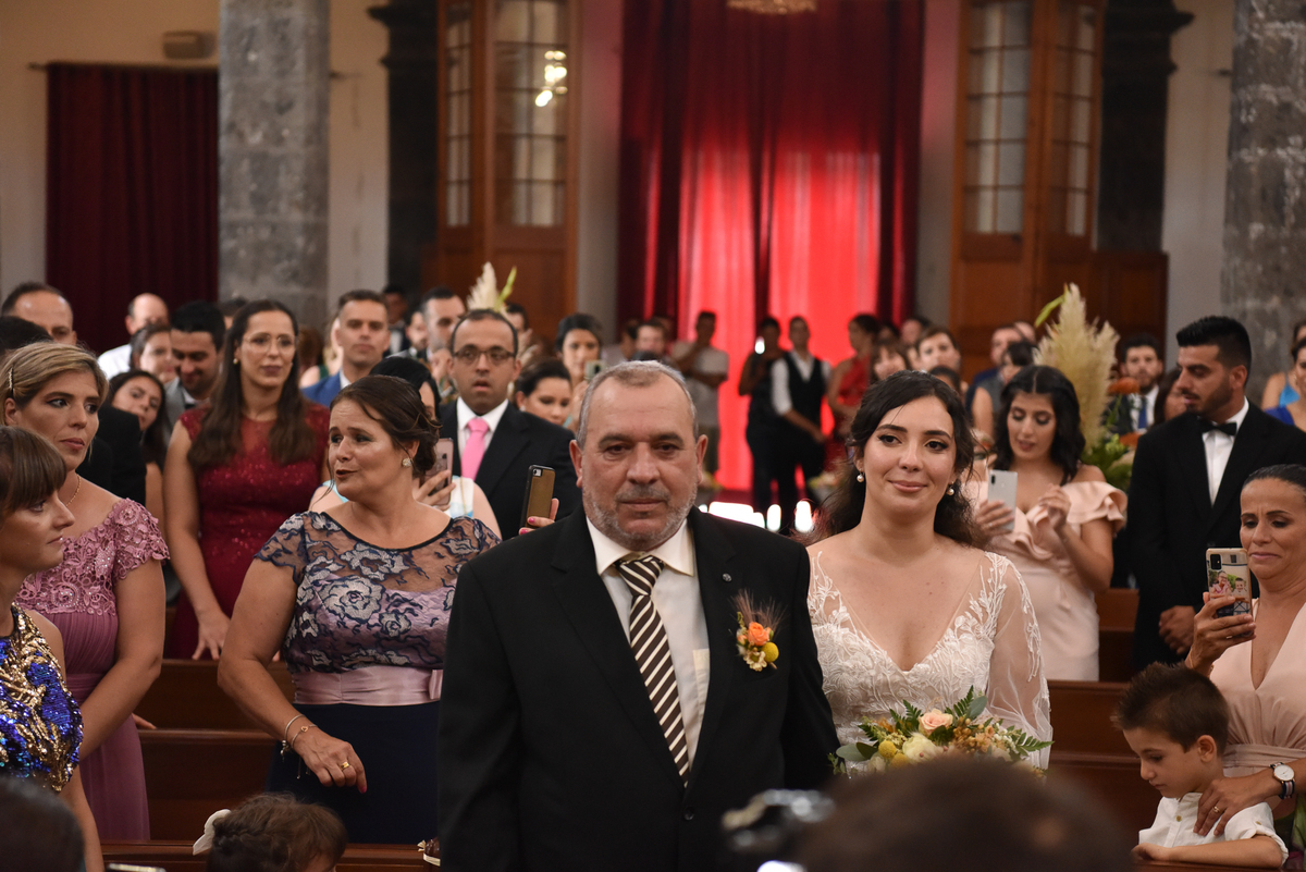 entrada da noiva na igreja 