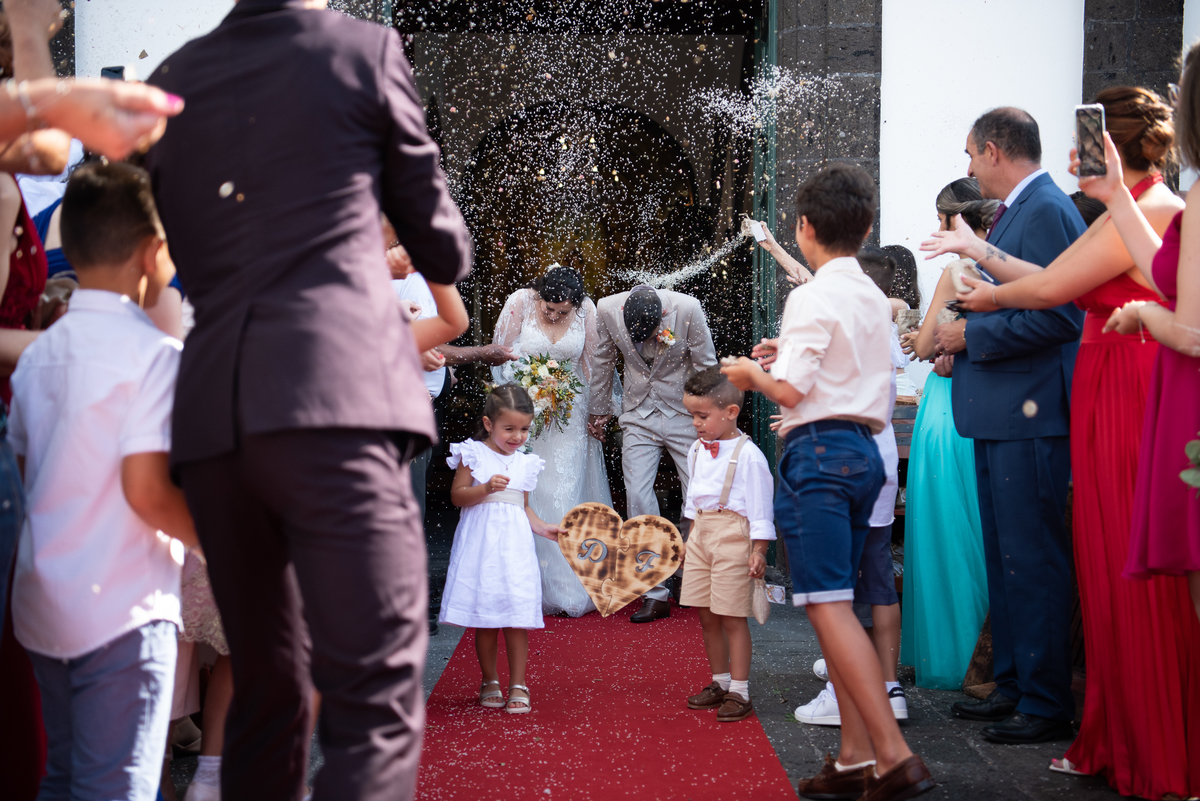 Saida dos noivos da Igreja