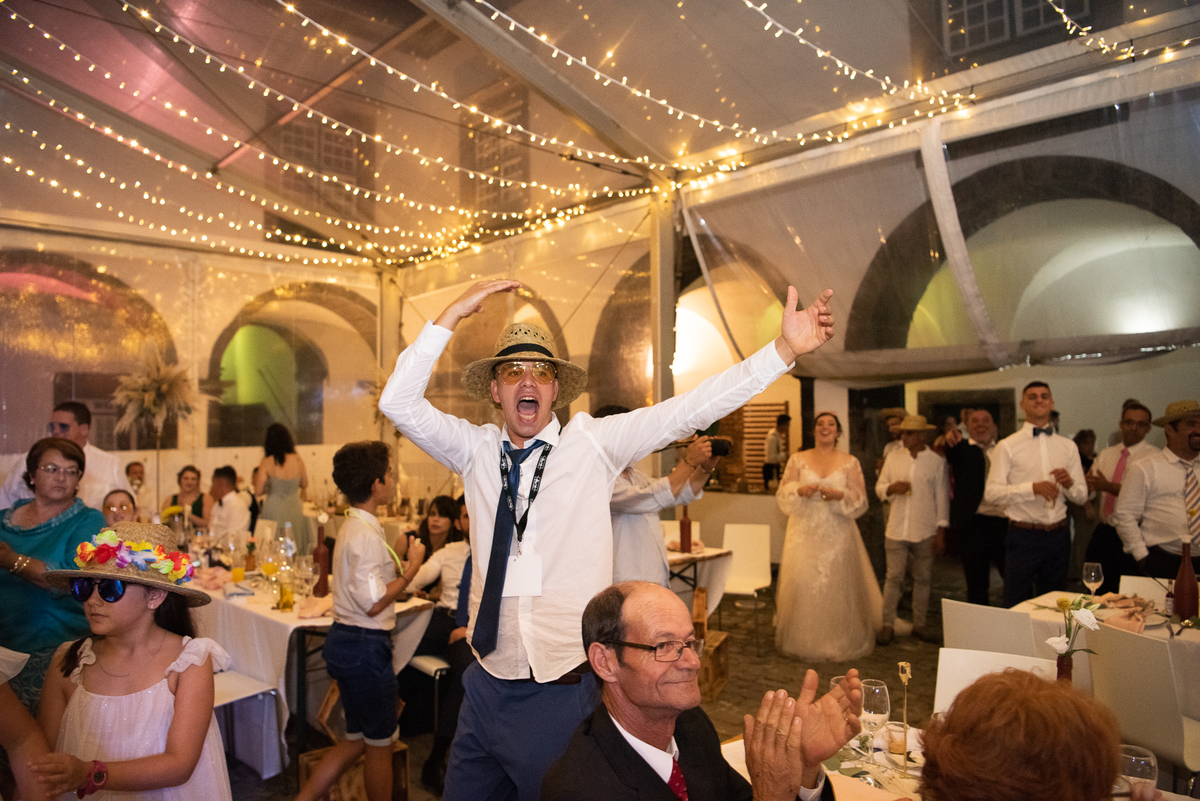 dançar com seus convidados 