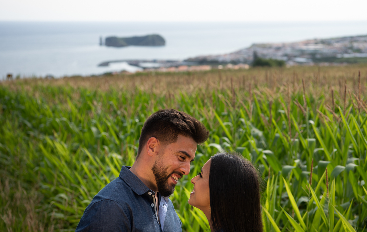  vista para ilhéus de vila franca do campo Pre-casamento Casal lindo Sao Miguel Açores 