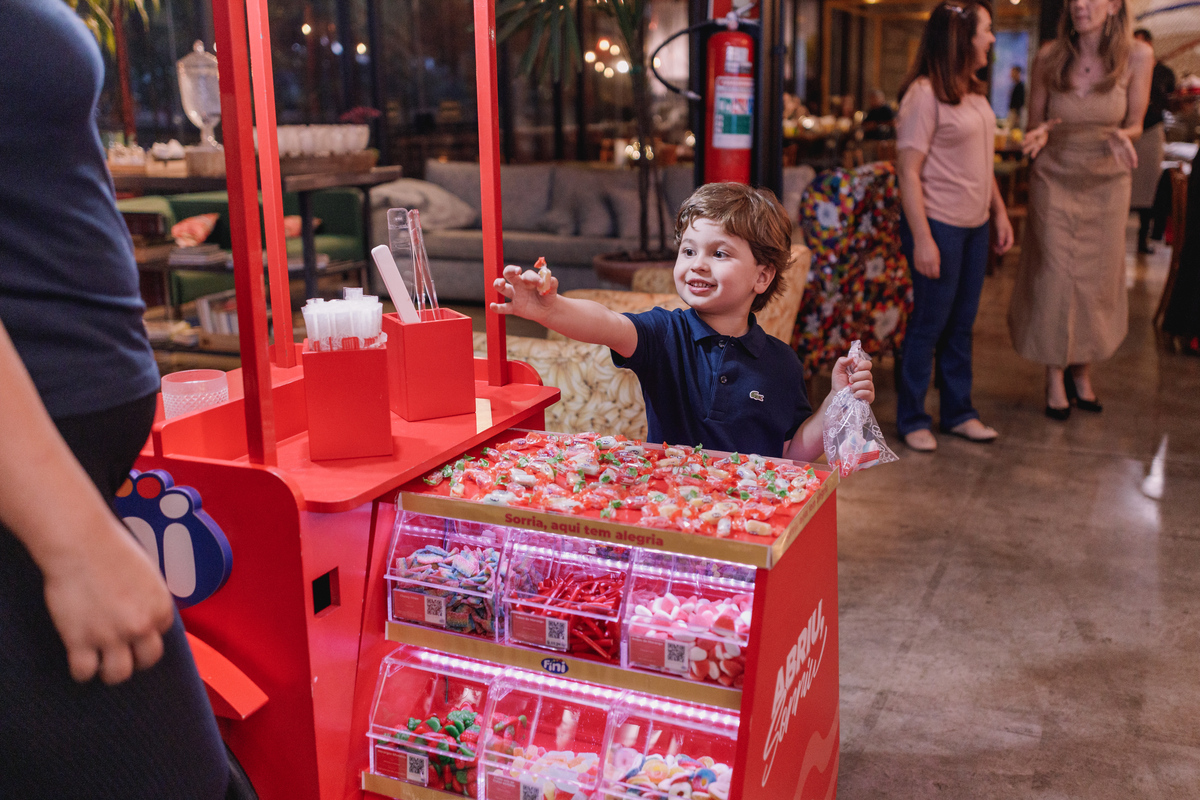aniversario espaço carambola tema dinossauros pipoca doce decoração